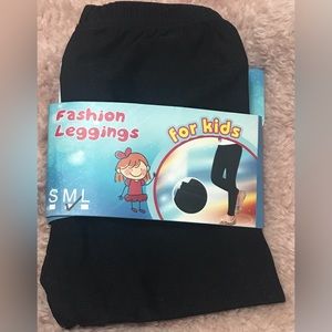 Fashion Leggings for Kids in Black Shimmery 89% 11% Spandex - Size Medium NWT